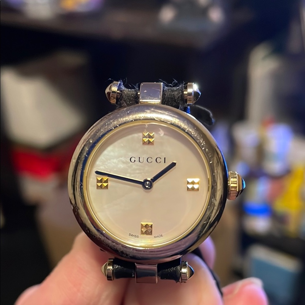 Gucci ‘Diamantissima’ 141.5 Black and Gold Watch